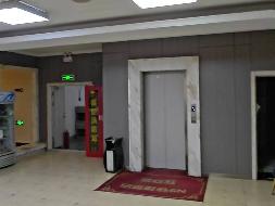 吉林省长春市朝阳区西民主大街21号(恒兴大厦5楼)房屋整体出租（年租金底价303000.00元，租期5年）(国资监测编号GR2026NM1001737)