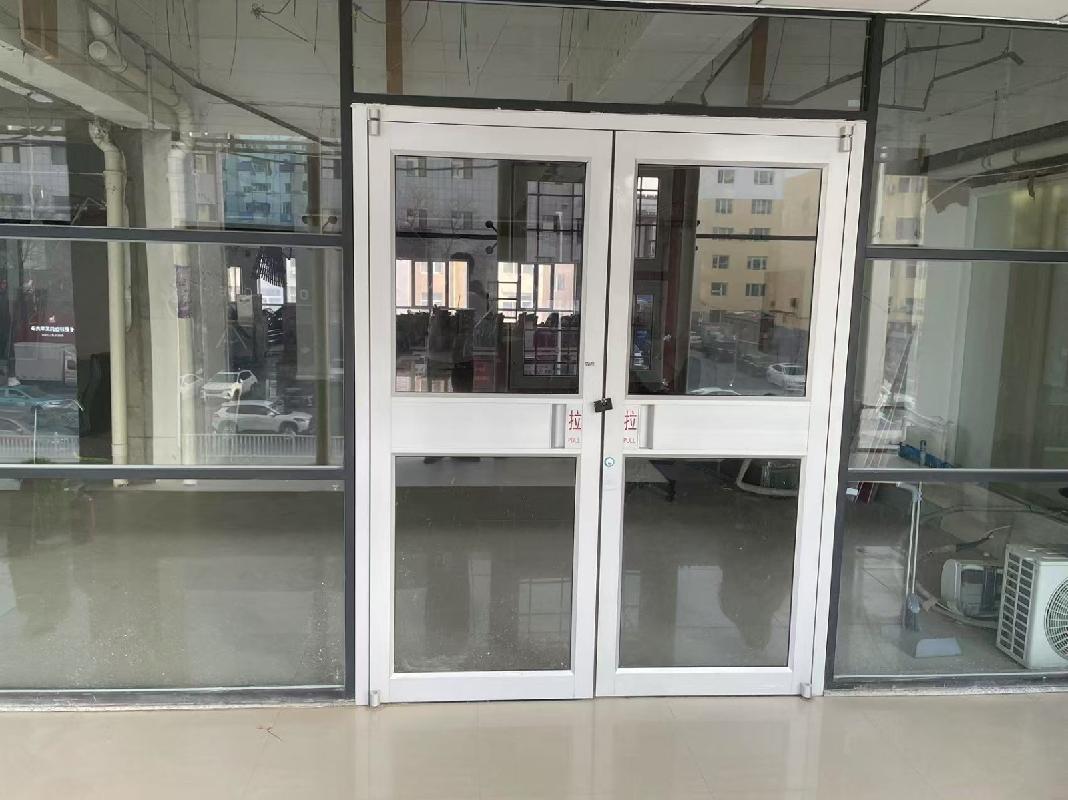 内蒙古自治区赤峰市红山区哈达街道办事处哈达西街南侧云厦综合楼3号楼01022-2(二次挂牌)