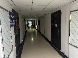 霍尔果斯财信融资担保有限公司转让位于霍尔果斯亚欧路28号琪瑞大厦综合楼内36处房产(三次挂牌)(国资监测编号GR2026XJ1000829-3)