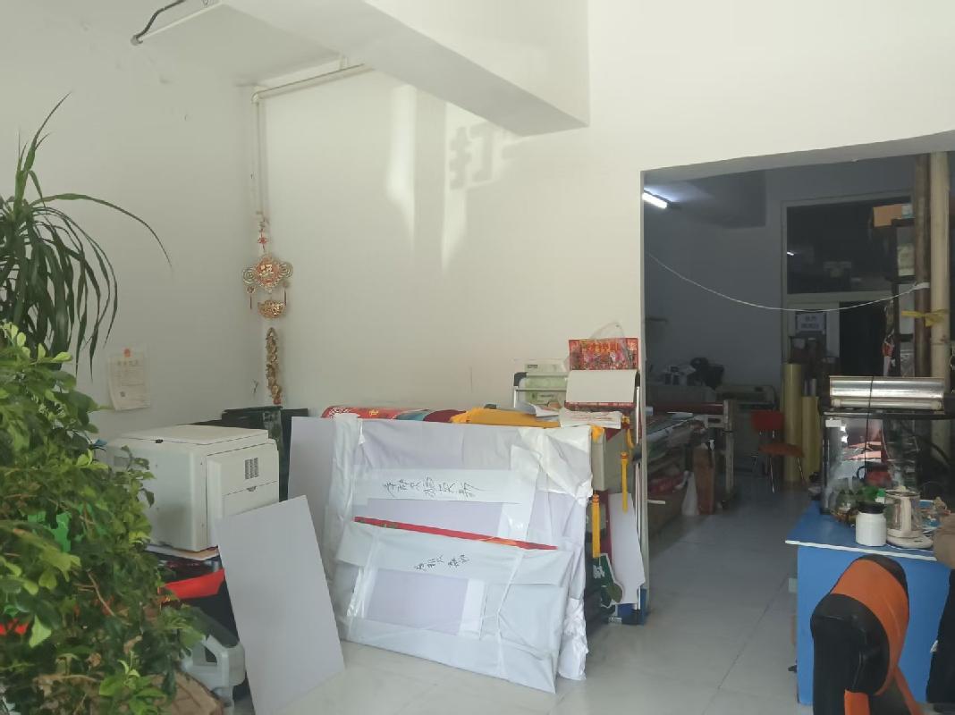 牙克石市欧亚鑫苑小区一层K栋-110号门市招租（年租金底价35000.00元/年，租期3年）兴安石油(国资监测编号GR2026NM1001819-2)