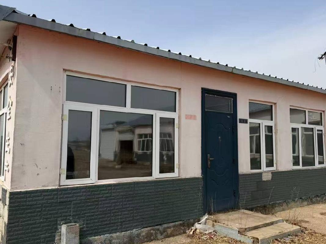 莫力达瓦达斡尔族自治旗奎勒河粮库房屋建筑物及附属设施整体招租（第一年租金底价69800元，租期3年）