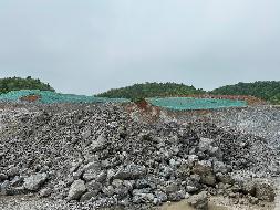 池州市九峰粉体材料科技有限公司拟建厂房西北侧边坡防护工程拟动用砂石资源转让公告(国资监测编号GR2026AH2000999)
