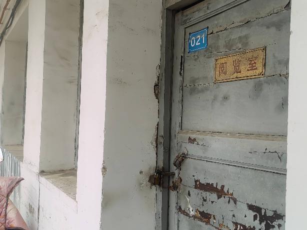 洪泽区原卫校院内21号商铺招租公告