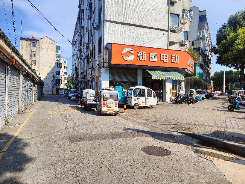 溧阳市昆仑南路305号仓库东起第3、5、6间招租公告
