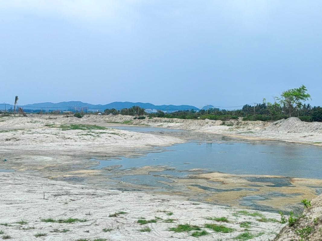 [省直辖县级行政单位]陵水县老田溪入海口微地形改造与鸟类栖息地构建工程项目砂石土再次转让