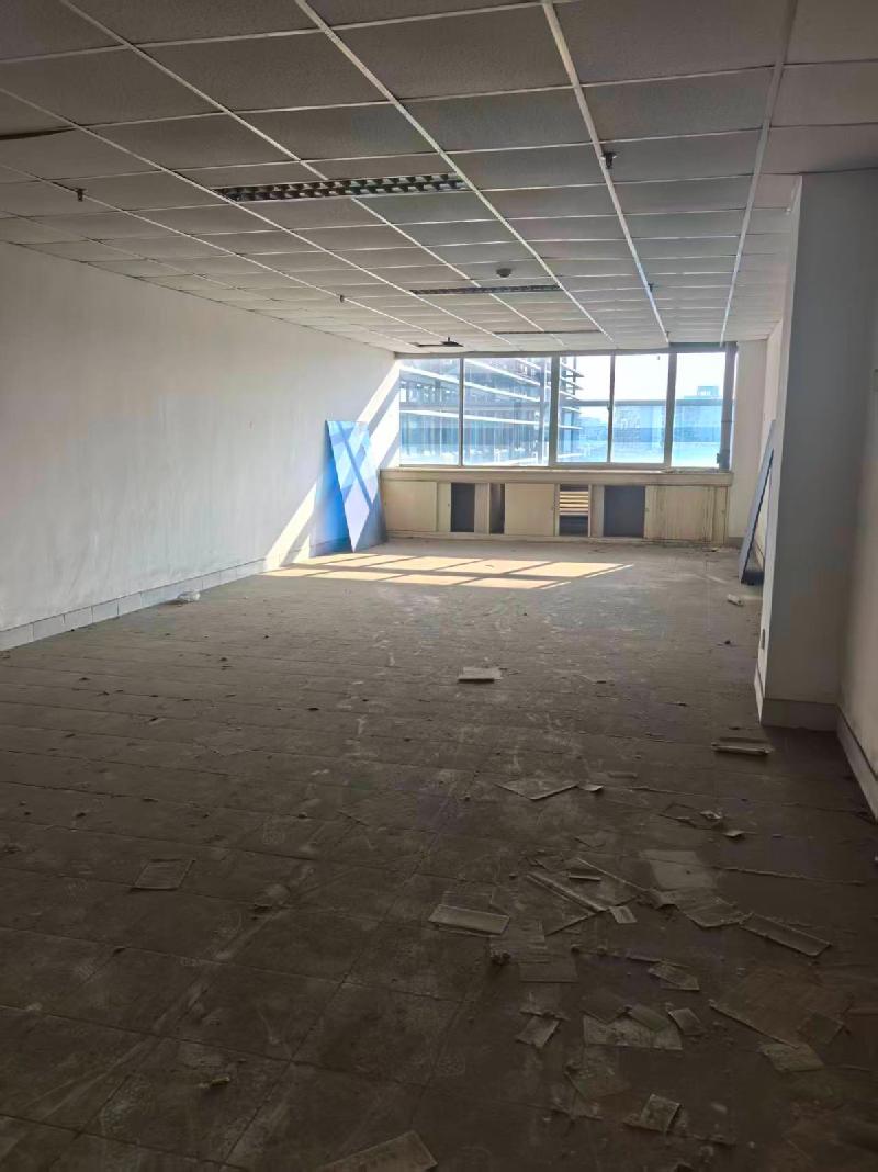 厦门市湖里区象兴西路22号8E1单元办公用房公开转让(国资监测编号GR2026JS6001768)