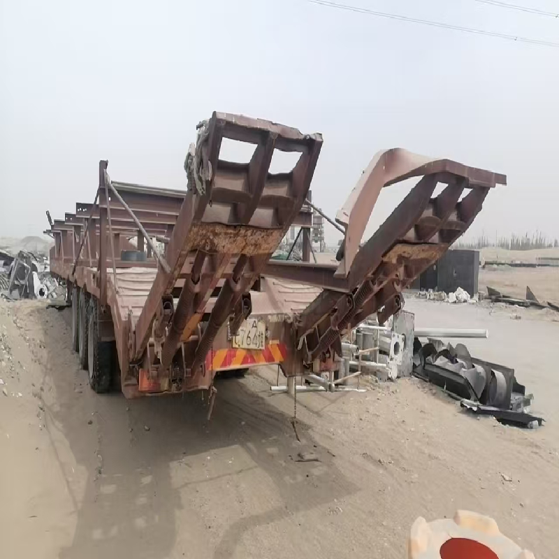 新疆交通建设集团股份有限公司转让所属1辆报废平板挂车（新AC764挂）