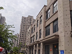 江苏徐州贾汪区老矿办事处韩桥嘉苑B3-101、102、103商铺招租项目公告(国资监测编号GR2026JS4001731)