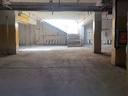 伊犁州财通位于伊宁市银城家苑四期3A底商-1层地下车库约2889.7㎡对外招租，租期三年