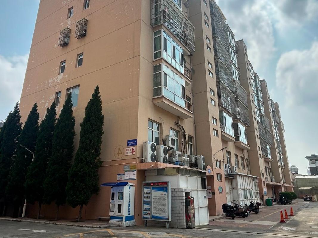 晋城市凤台西街景凤苑小区4号楼3单元802室招租公告