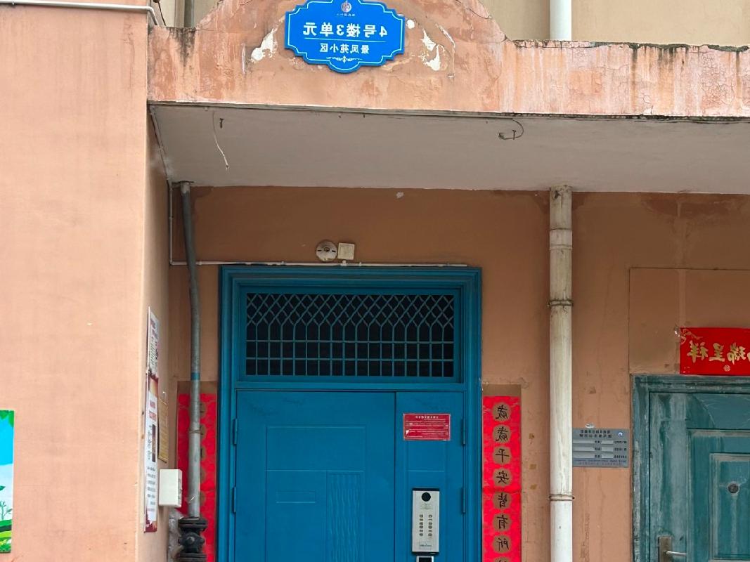 晋城市凤台西街景凤苑小区4号楼3单元802室招租公告