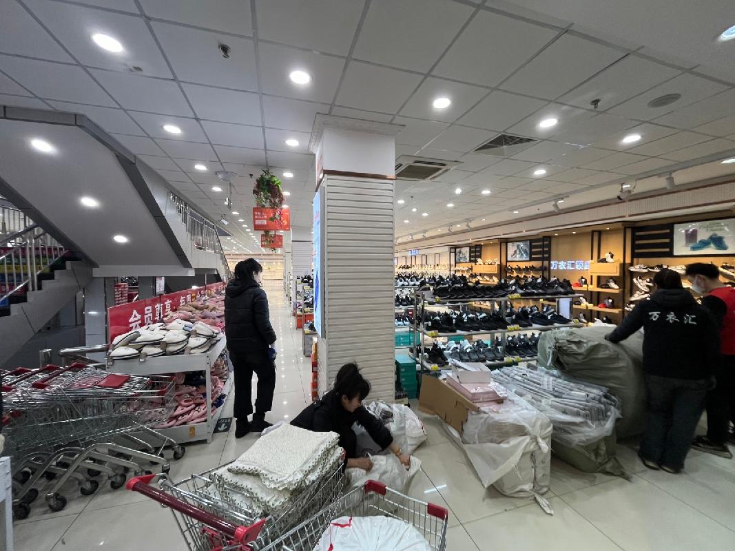 内蒙古自治区通辽市科尔沁区批发城现代家具广场2-4层整体出租（年租金1290000元，租期3年）(国资监测编号GR2026NM1002034)