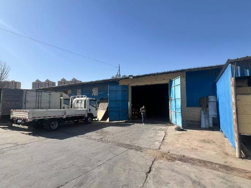 临河区东环办事处第十一街坊建设路东的P2、P3、P4号粮库、平房、彩钢房及厨房公开招租（年租金底价204180.26元（含税），租期3年）(国资监测编号GR2026NM1002236-2)