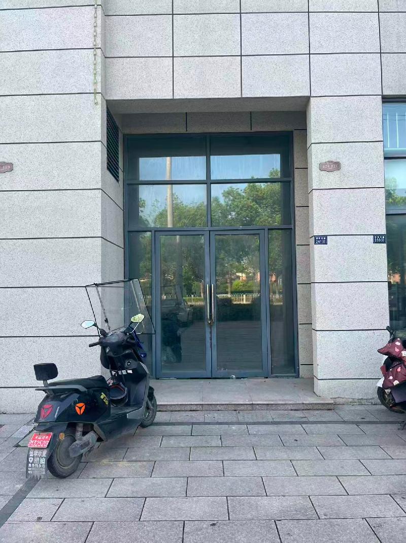 南陵县金街华府一期6间商铺出租公告