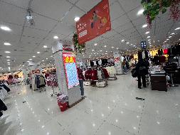 内蒙古自治区通辽市科尔沁区批发城现代家具广场2-4层整体出租（年租金1290000元，租期3年）(国资监测编号GR2026NM1002034)