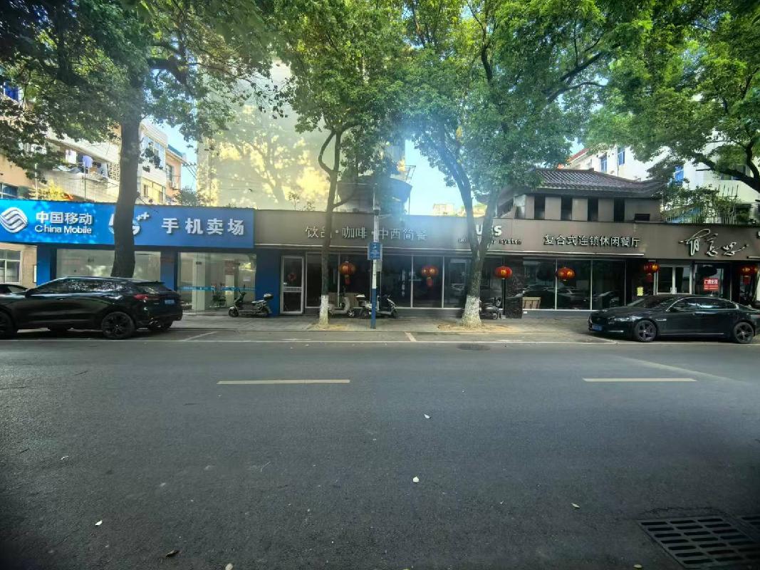 青阳县蓉城镇蓉溪南路东侧约730平方米商业房产出租（第二次）公告
