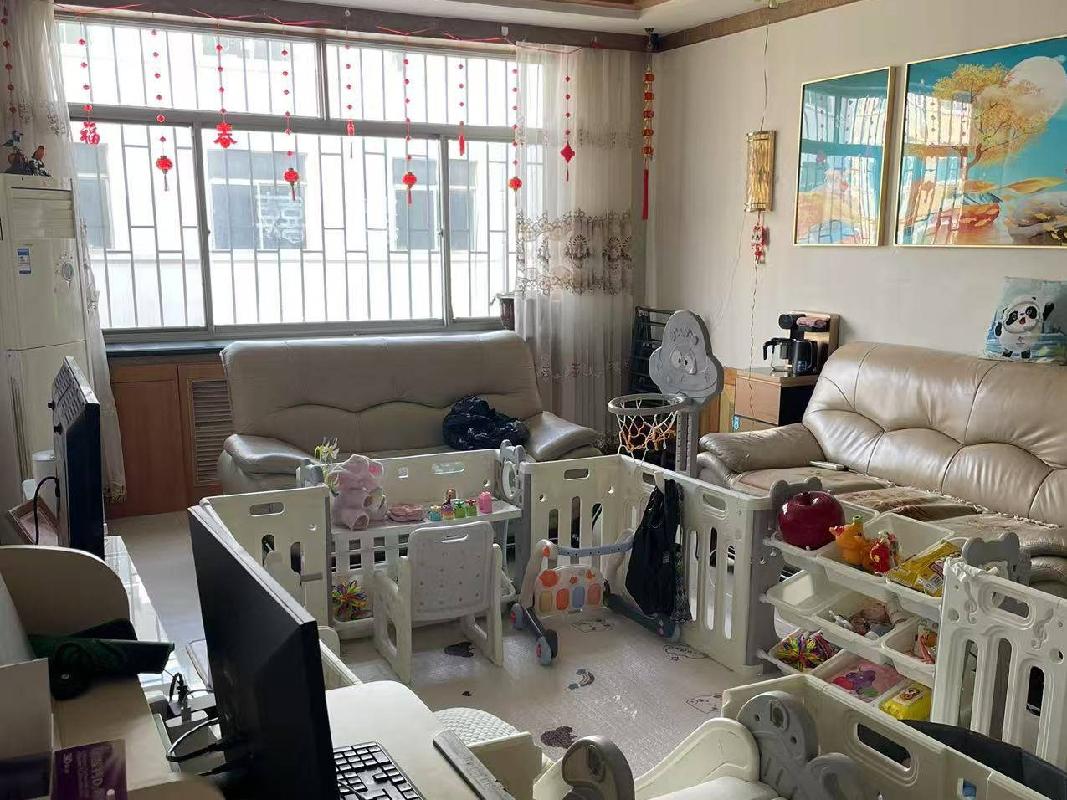庆阳市西峰区长庆南路129号庆阳市农牧局3单元302室转让公告(第二次）