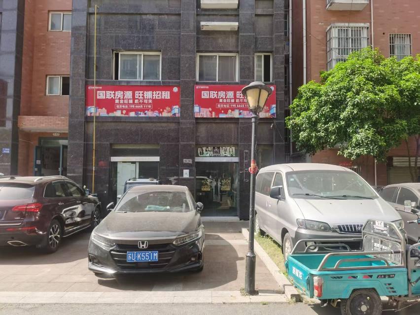中央御景园A02-106室招租公告