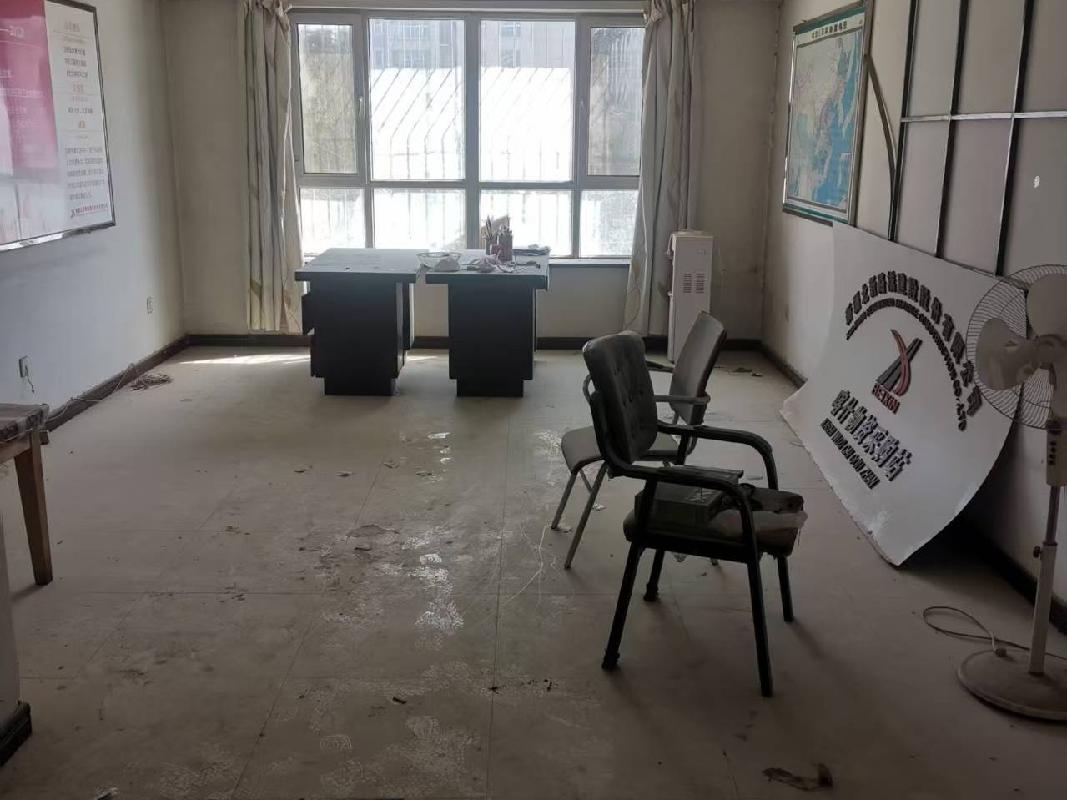 新疆北新路桥集团股份有限公司转让位于喀什市滨河路东侧汇丰小区42幢4单元421号房产(二次挂牌)