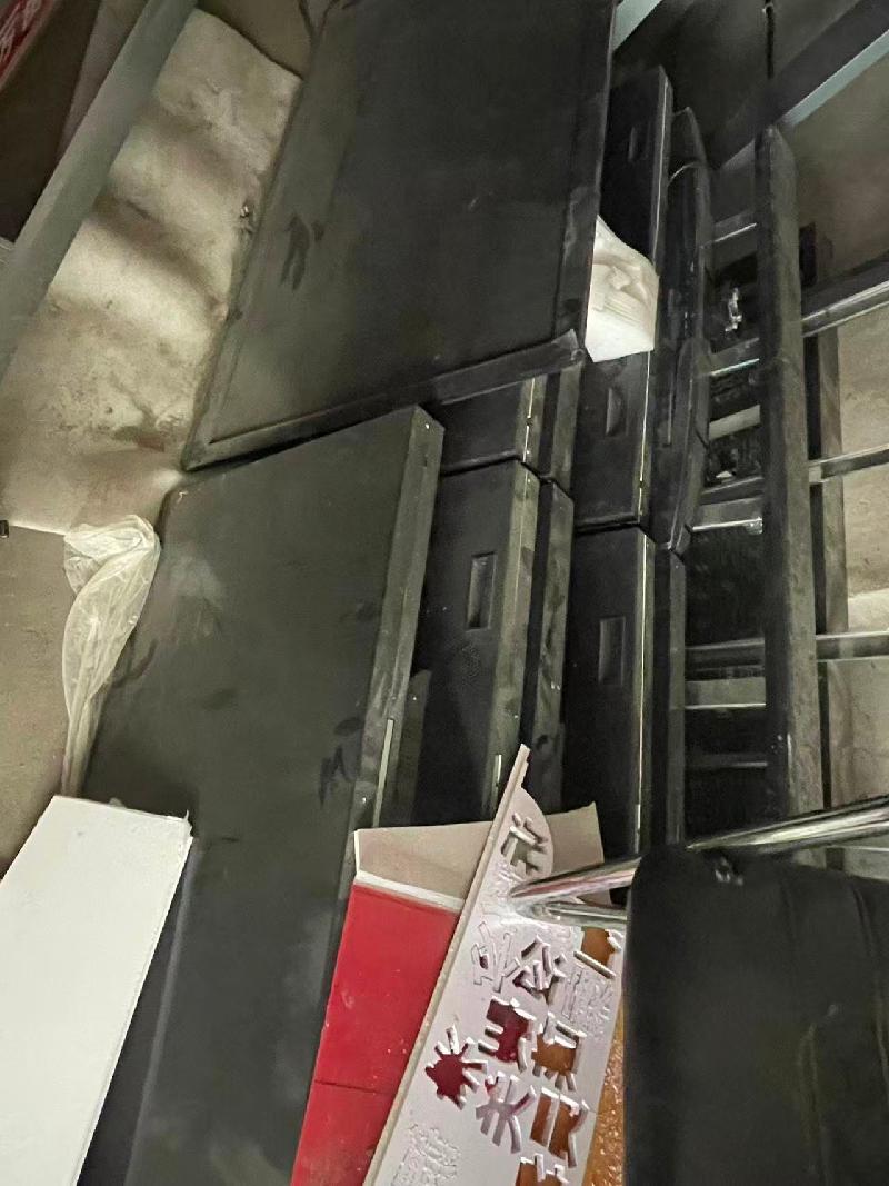 鹤岗市中级人民法院平板电脑等一批报废资产捆绑转让交易公告