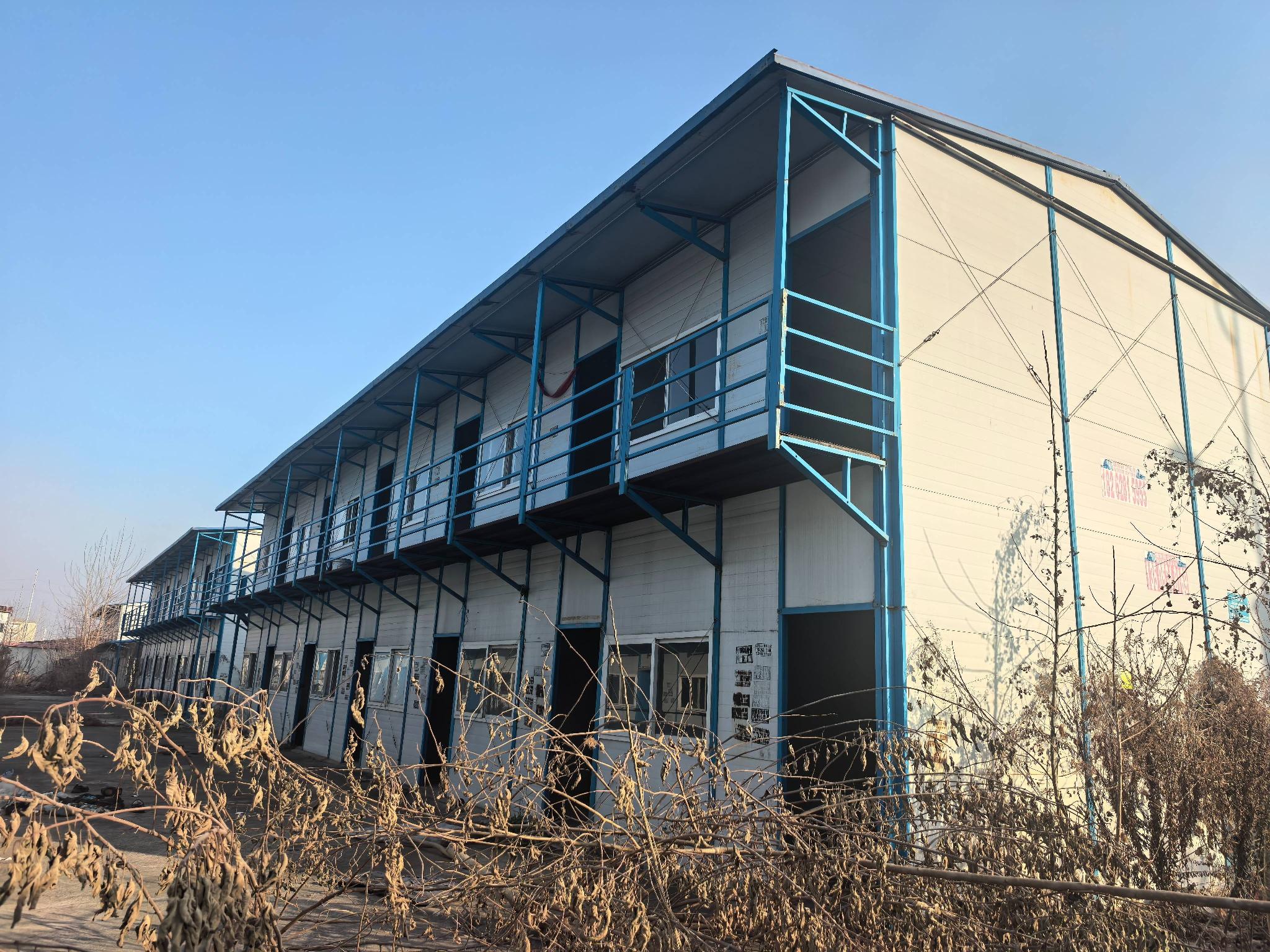 位于淮安经济技术开发区开新路东侧、养生园路北侧的一批报废活动板房转让公告