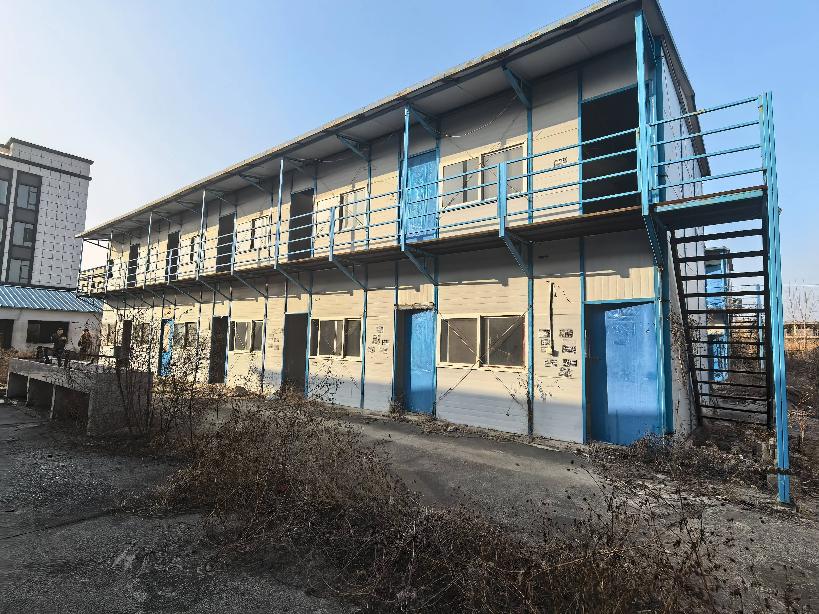 位于淮安经济技术开发区开新路东侧、养生园路北侧的一批报废活动板房转让公告