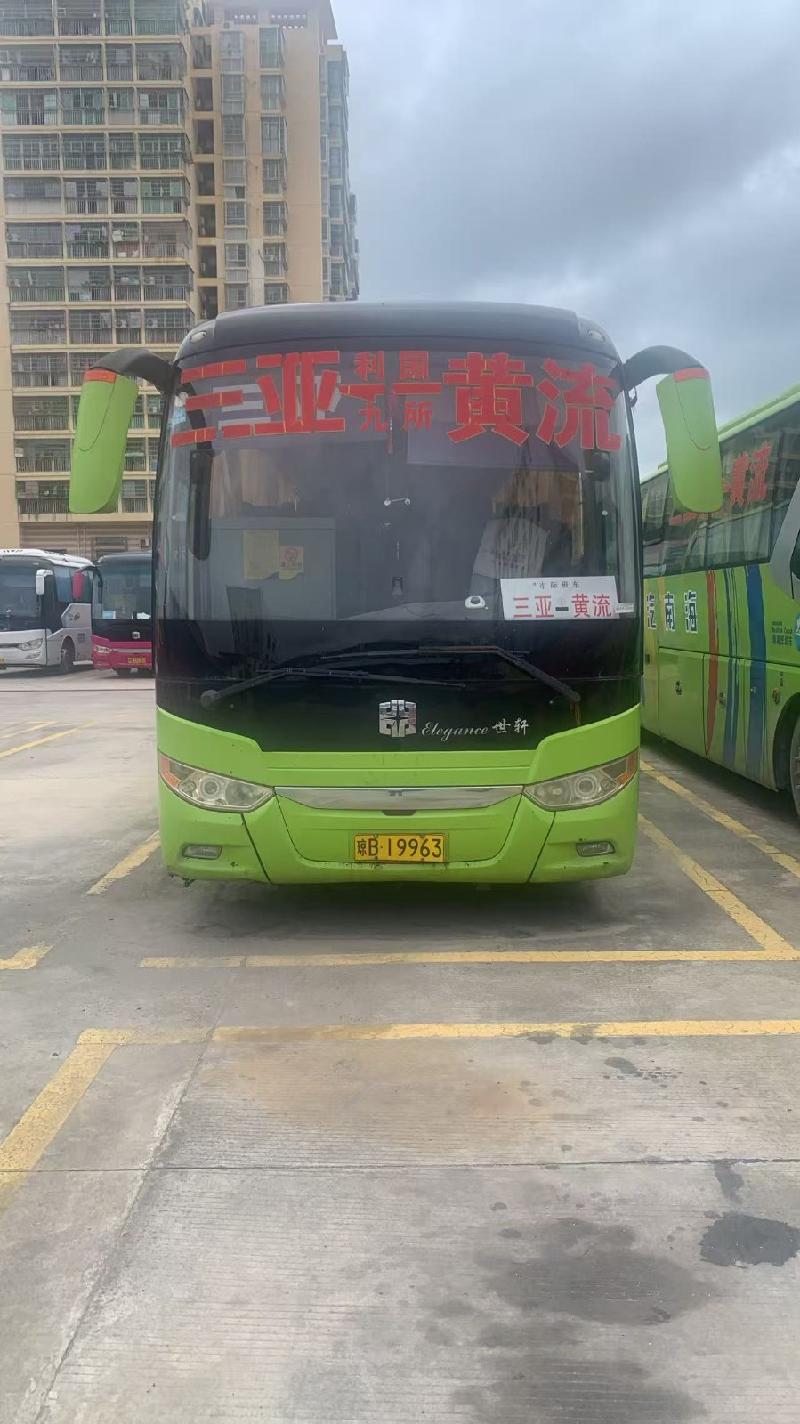 琼B19963等3辆中通牌大型普通客车公开分别转让