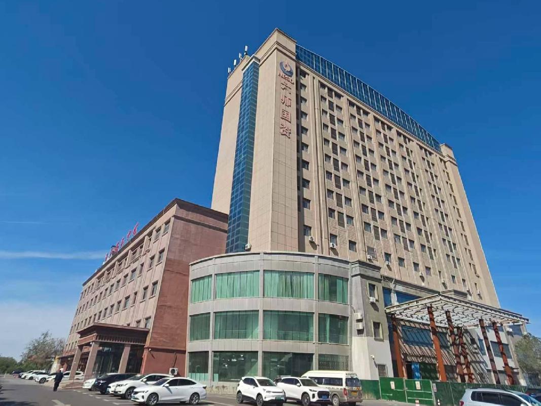 新疆生产建设兵团第六师国有资产经营有限责任公司租赁位于五家渠市北海东街1699号国资大厦1层部分区域和7-11层房产