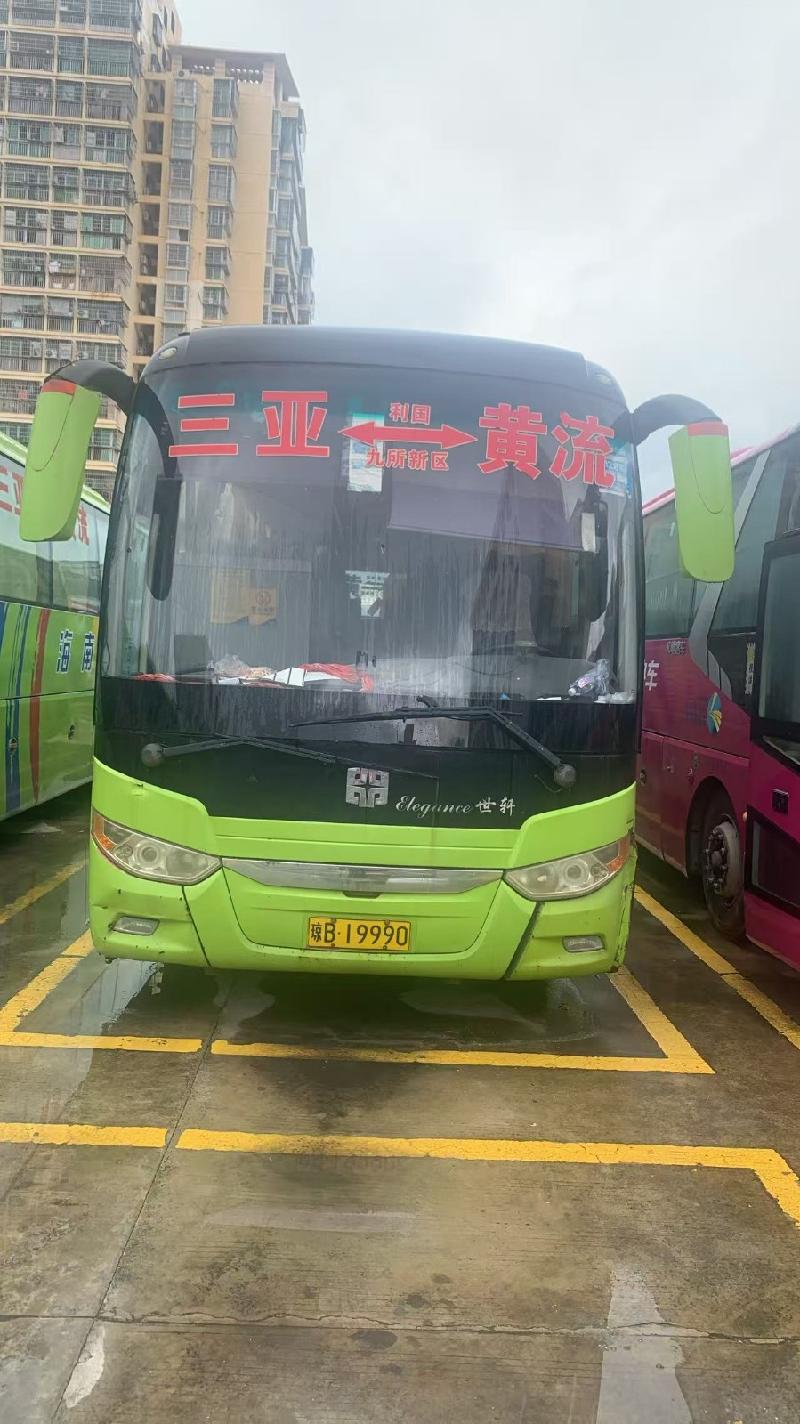 琼B19963等3辆中通牌大型普通客车公开分别转让