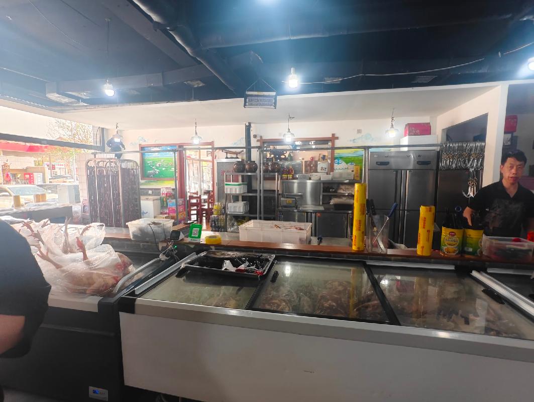 包头市昆都仑区新星水岸花园商业C2-6底店公开招租（年租金底价：63782元，租期：1年）(内蒙古包钢房产物业集团有限公司)(国资监测编号GR2026NM1002077)