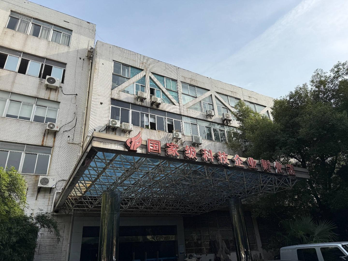 新北区高新科技园2号楼A412室招租公告