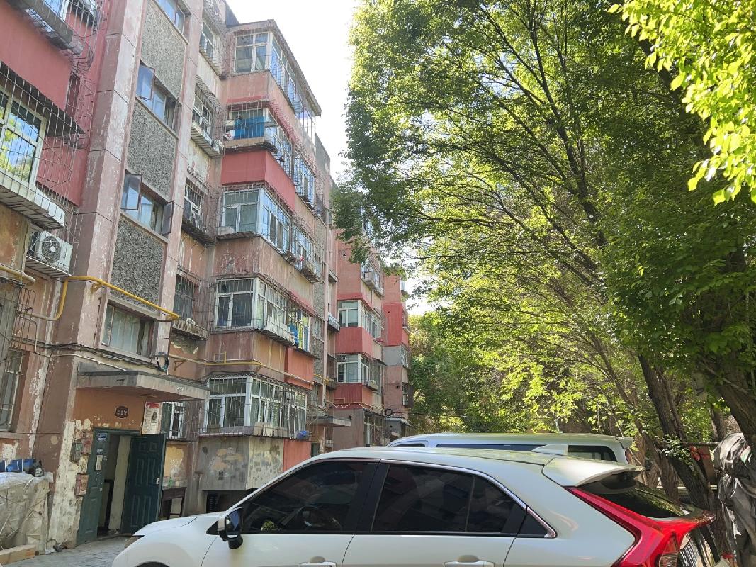 中石油新疆销售有限公司综合事务保障中心位于乌鲁木齐市沙依巴克区平顶山东一路6号1套住宅房地产转让(二次挂牌)(国资监测编号GR2026XJ1000901-2)