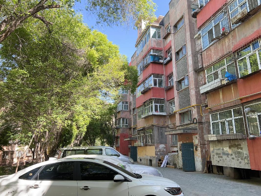 中石油新疆销售有限公司综合事务保障中心位于乌鲁木齐市沙依巴克区平顶山东一路6号1套住宅房地产转让(二次挂牌)(国资监测编号GR2026XJ1000901-2)