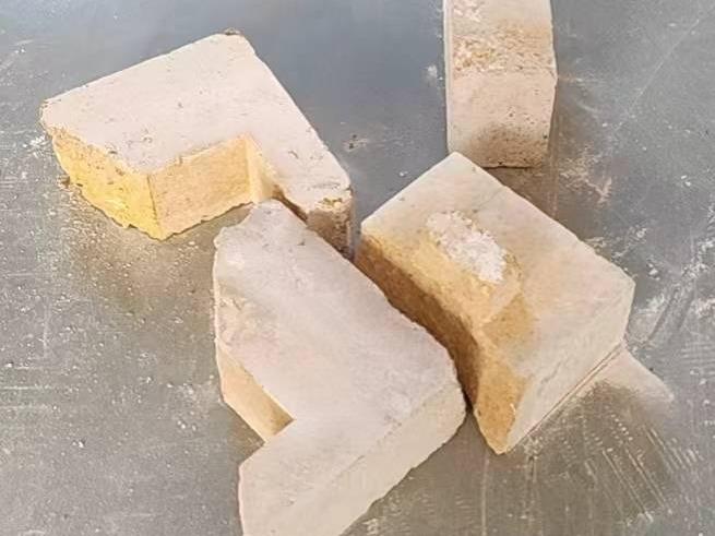 约100吨废旧耐火砖转让（中国北方稀土（集团）高科技股份有限公司冶炼分公司）(国资监测编号GR2026NM1002297)