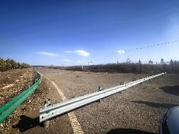 内蒙古交通集团有限公司乌兰察布分公司乌兰察布市丰镇超限站8000平方米空地、兴和县G6京藏高速南50米停车场、兴和县兴和东收费站北京方向匝道路段分别出租