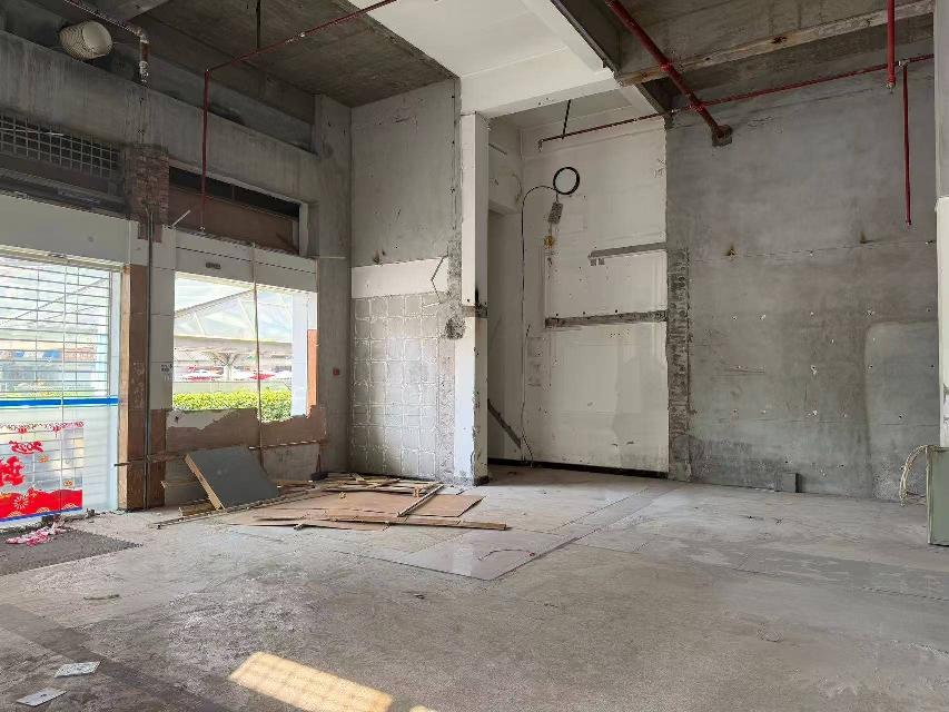 柳州市桂中大道南端2号阳光壹佰城市广场7栋1-1号转让公告
