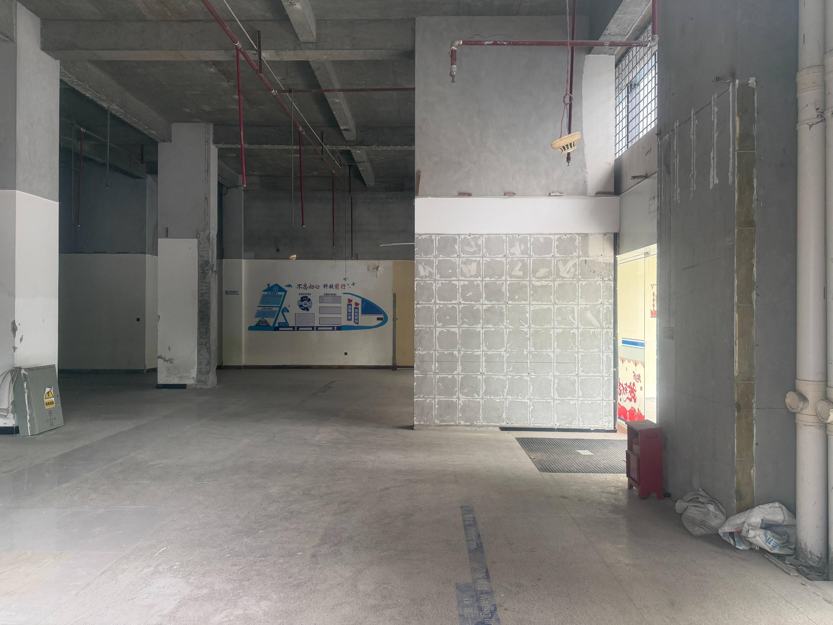 柳州市桂中大道南端2号阳光壹佰城市广场7栋1-1号转让公告