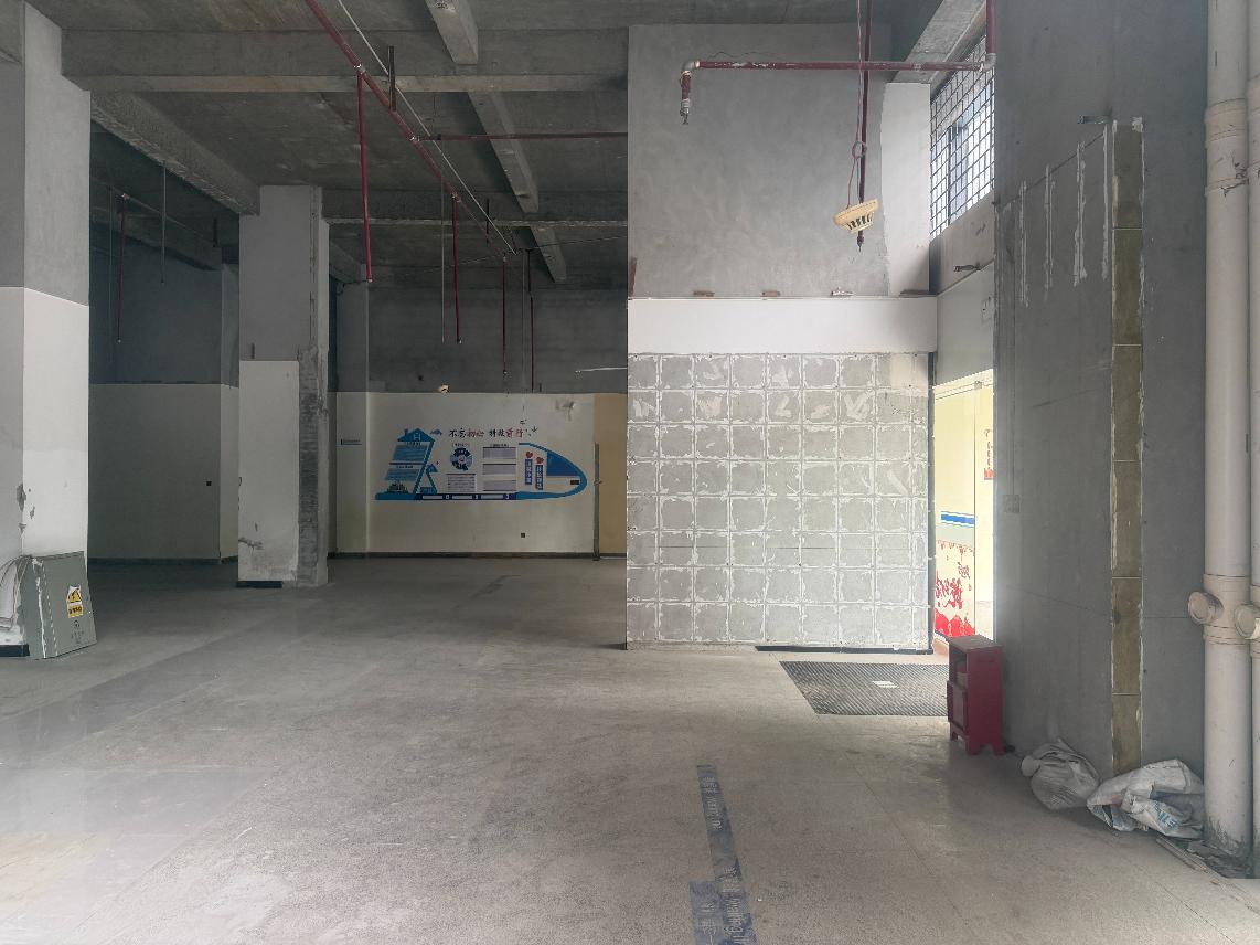 柳州市桂中大道南端2号阳光壹佰城市广场7栋1-1号转让公告