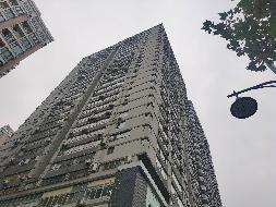 武汉市江岸区沿江大道江景大厦B栋6层D座一套房产转让公告