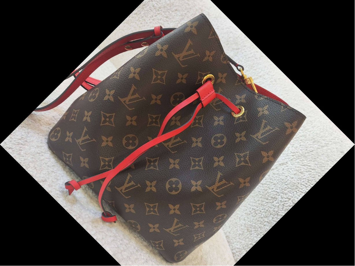 路易威登/Louis Vuitton M44021 MONOGRAM 26x26x17.5 专柜价18200 2019年转让公告