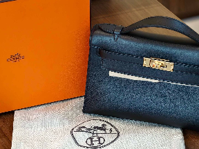 爱马仕 Mini Kelly 一代 黑金金扣 swift皮 B刻未使用（带盒）转让公告