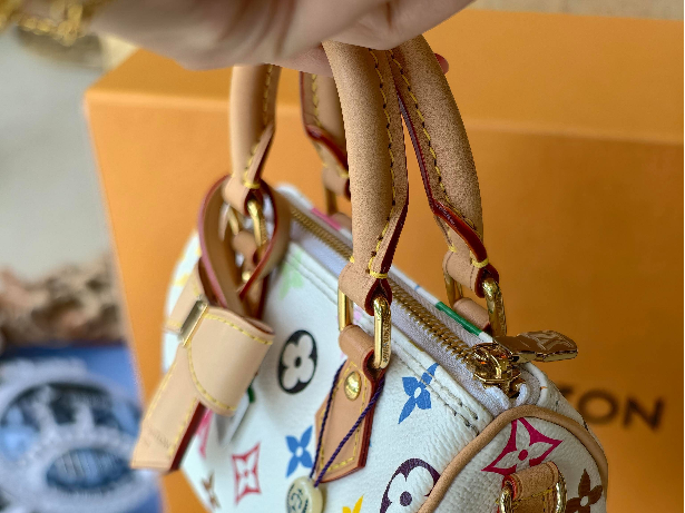 路易威登/Louis Vuitton LV x TM NANO SPEEDY 白三彩！手袋 M13391 Monogram 涂层帆布 10 x 7.5 x 16转让公告