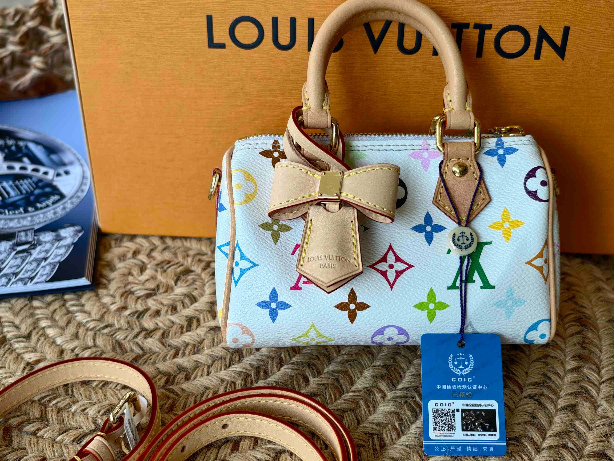 路易威登/Louis Vuitton LV x TM NANO SPEEDY 白三彩！手袋 M13391 Monogram 涂层帆布 10 x 7.5 x 16转让公告