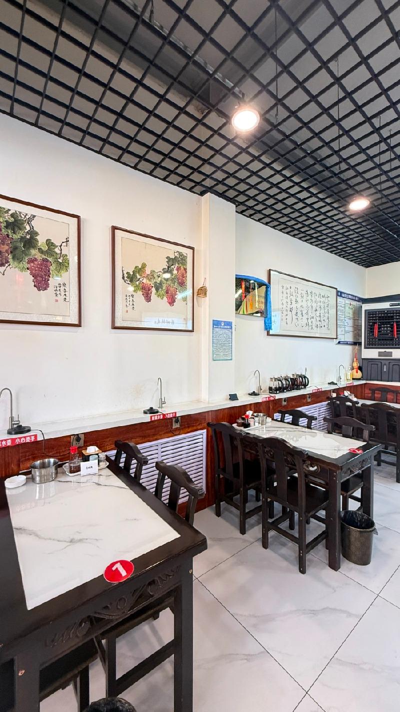 包头市昆都仑区东友谊22便民服务中心A8号底店公开招租（年租金底价：38880元，租期：3年）(内蒙古包钢房产物业集团有限公司)(国资监测编号GR2026NM1002329)