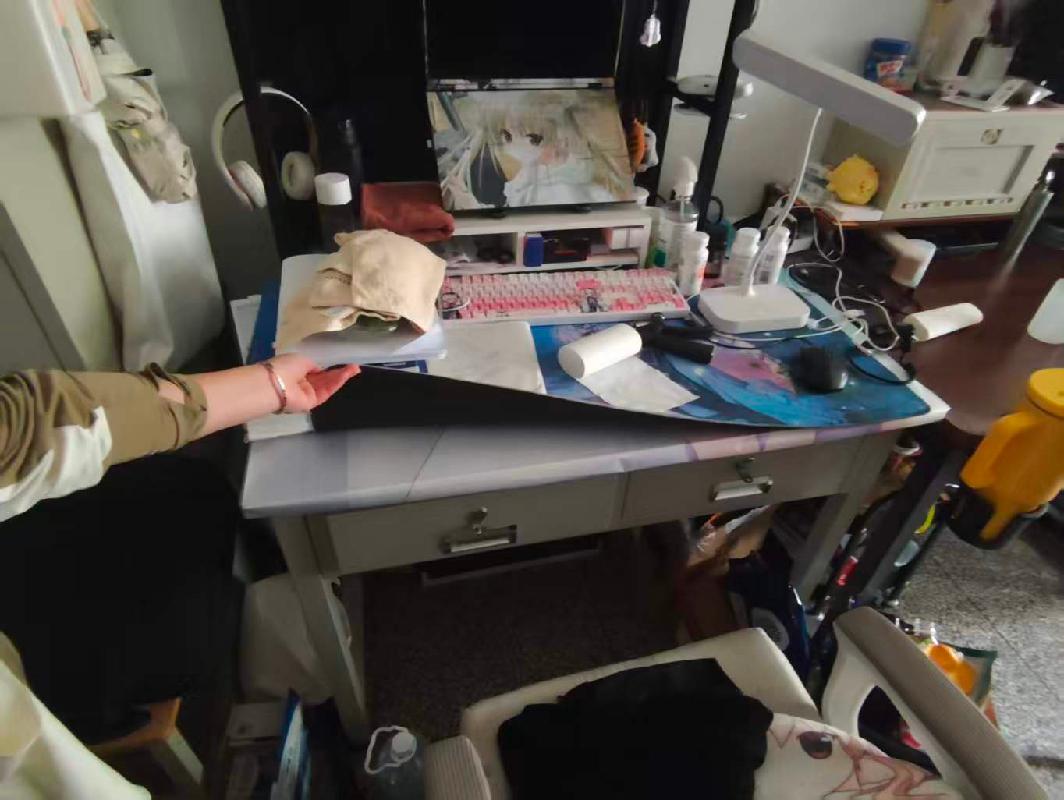 一批废旧学生公寓家具整体转让公告