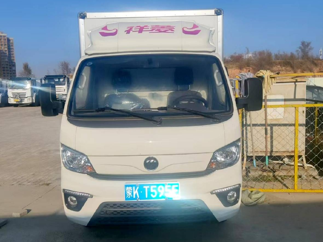 蒙KT595E福田牌轻型厢式货车招租（鄂尔多斯市律艺园林工程有限责任公司）