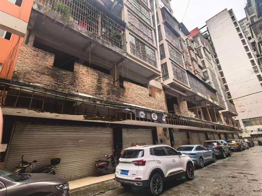 柳州市三江侗族自治县古宜镇侗乡大道59号6栋02-05号商铺转让公告