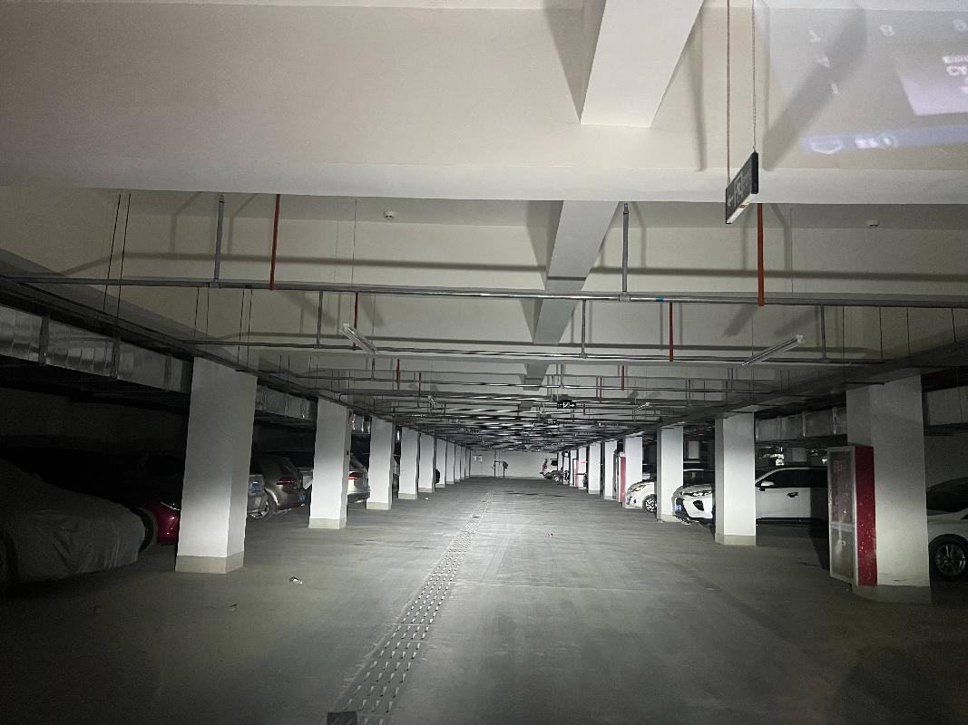 华池县东苑小区保障性住房二区地下停车场003号等6个停车位使用权转让公告