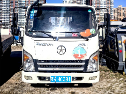 蒙KHC381大运牌轻型栏板货车招租（鄂尔多斯市律艺园林工程有限责任公司）(国资监测编号GR2026NM1002486)