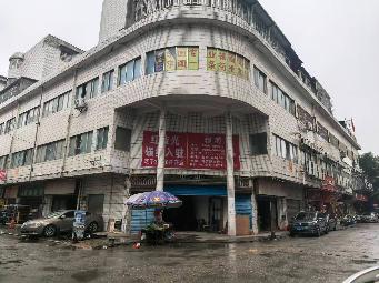 桂林市象山区瓦窑路17号商铺转让公告